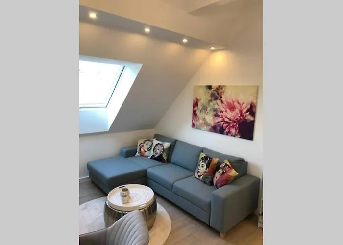 Schicke Landhauswohnung Mit Dachterrasse